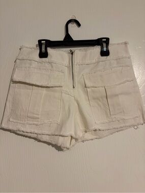 SHEIN White Frayed Cargo Pocket Shorts